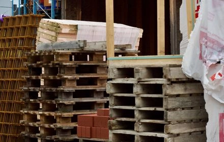 Pièces plastiques injectées pour le bâtiment