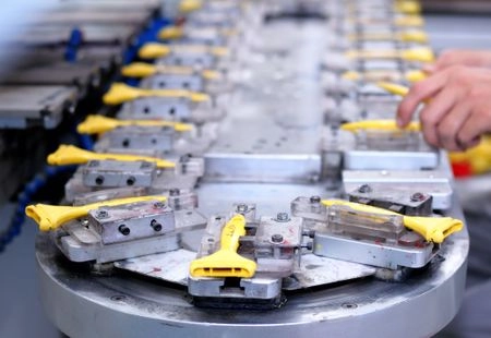 Production de pièces plastiques pour la région lyonnaise